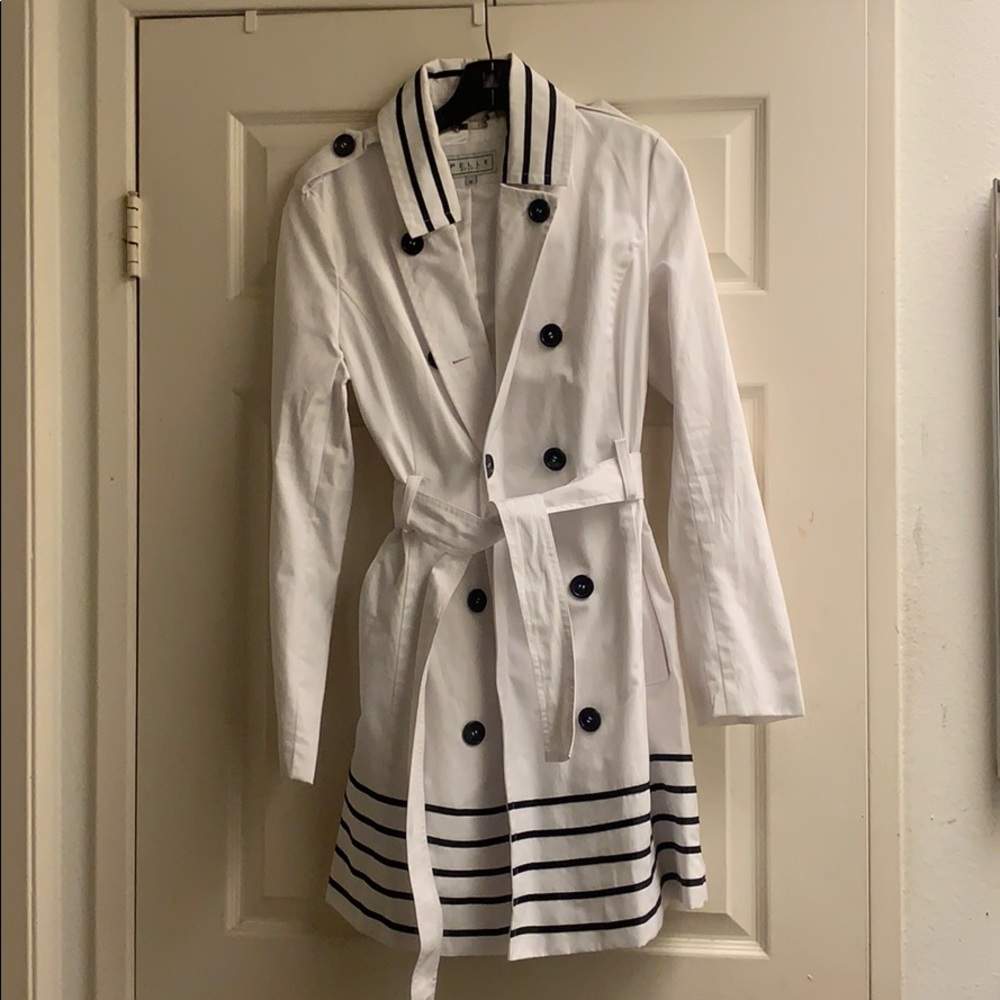 Pelle Studio White Trenchcoat